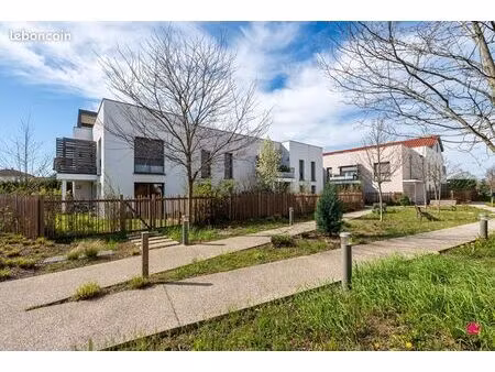 appartement 4 pièces 101 m²