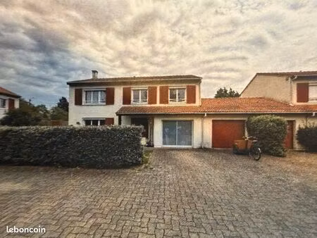 maison meublée à louer – 143 m² – 4 chambres – disponible du 1er juillet 2026 au 31 juille