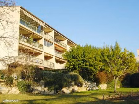 superbe t3 en rdj avec grand jardin privatif