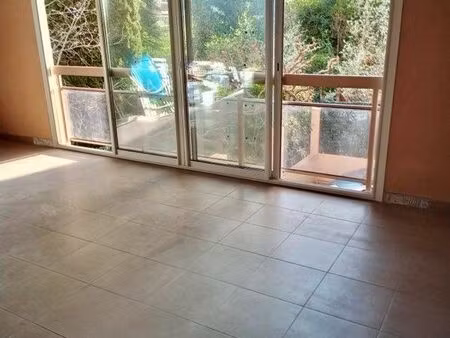 local commercial à louer – 50 m² – idéal bureaux ou activités professionnelles