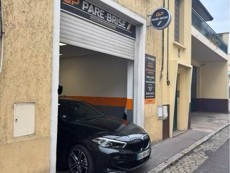 pas-de-porte à céder – local refait à neuf – bail neuf possible