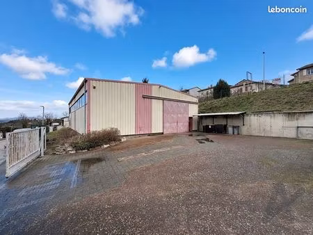 entrepôt 330 m² saint-pierre-la-palud