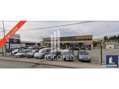 local commercial 300 m²