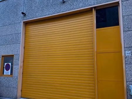 local professionnel 130 m² – parking – antibes