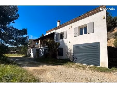 maison 8 pièces 241 m²