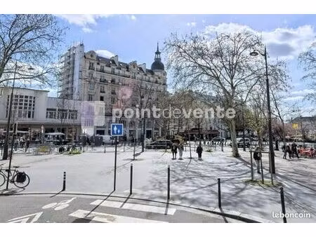 local commercial 60 m²