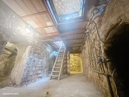 location caves belleville / goncourt 41 m2