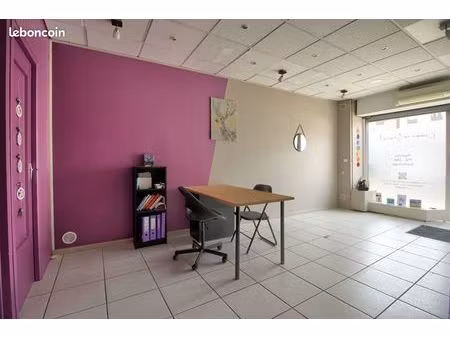 boutique 38 m² chalamont