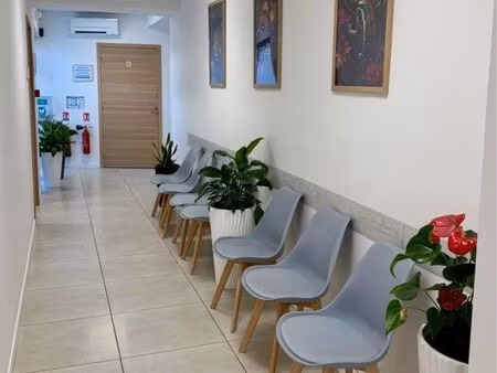 bureau dans centre medical paramedical