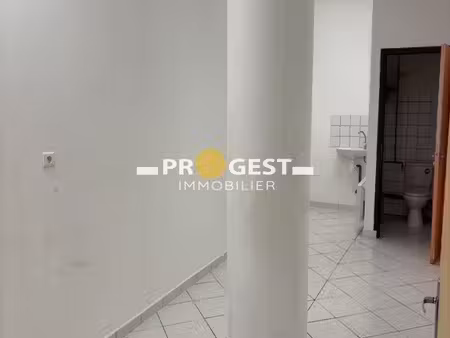 local 24 m² roquevaire