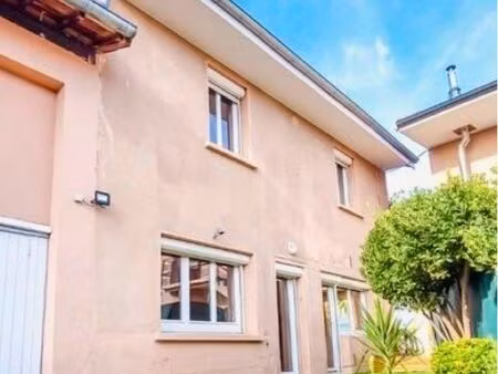 maison 104 m² – 3 chambres – cour – garage – feillens – 175 000