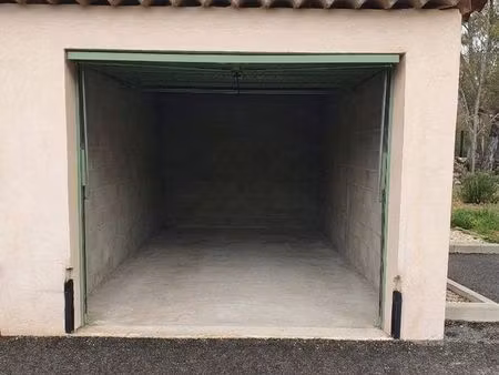 garage dans résidence fermée le pradet