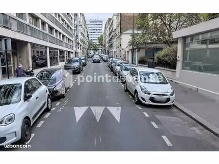 local commercial 740 m²