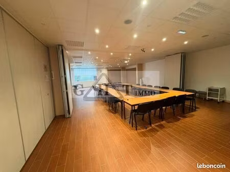 bureaux 520 m²