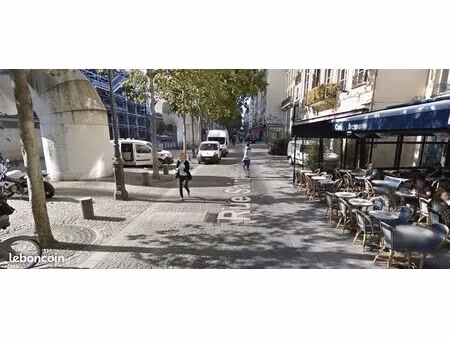 local commercial 201 m² paris