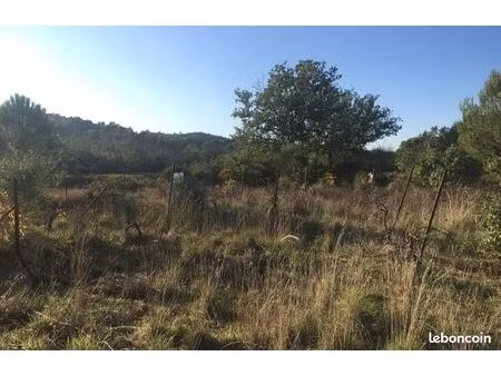 terrain 900 m² gareoult