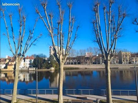 t2 bis / t3 vue sur le cher avec terrasse au sud et garage