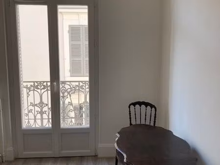 particulier vend appart 52 m2 coeur de vichy refait à neuf en 2022