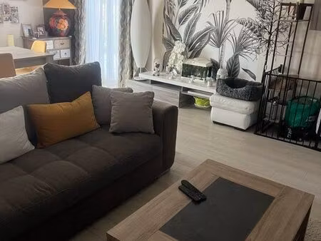 maison plein pied t5/ 4 chambres 1000 m2 terrain