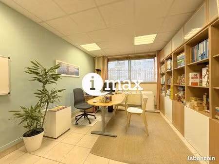 bureaux 16 m² paris