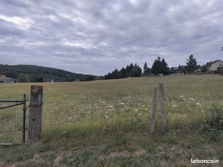 terrain 1 010 m² le vernet