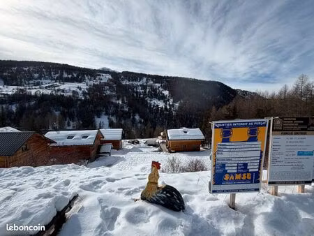 terrain constructible avec permis purgé – vue montagnes