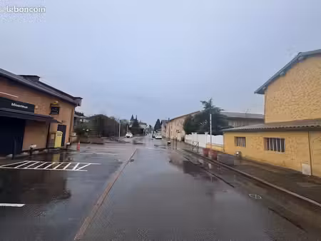 local commercial 177 m²