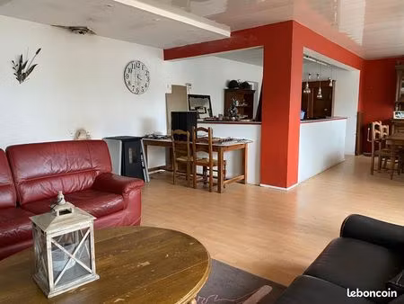 maison 5 pièces 246 m²