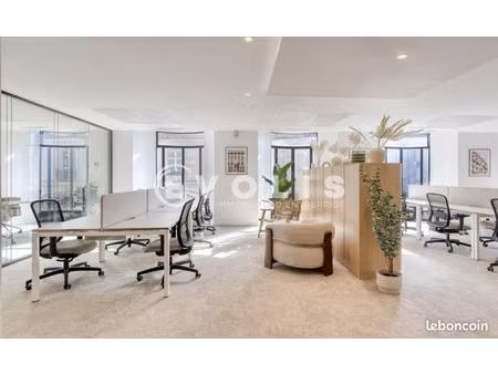 bureaux 789 m²