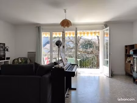 maison  t4  3 chambres  terrasse  1000m2 jardin  grand garage