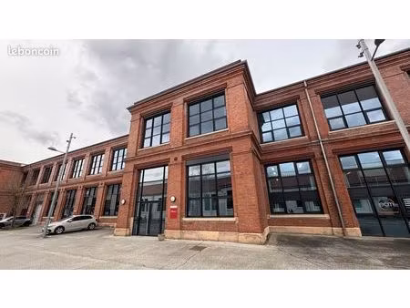 bureaux lumineux de 316 m² sur 2 niveaux – environnement de qualité