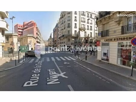 local commercial 24 m²