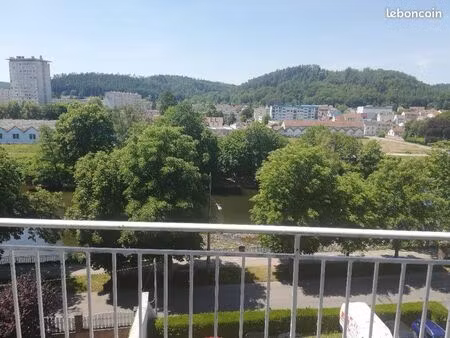 lumineux t2 meublé au calme