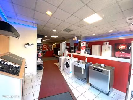 local commercial 80 m²