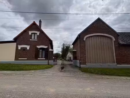 petit corps de ferme avec pâture