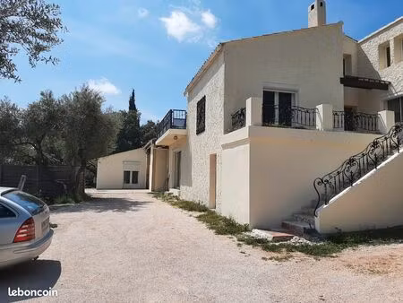 maison 4 chambres + 4 appts ...