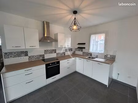 villa 4 pièces 80 m²