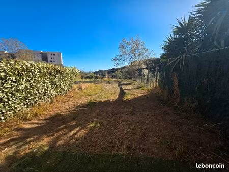 bastia sud - t2 48m² avec jardin et deux places de parking