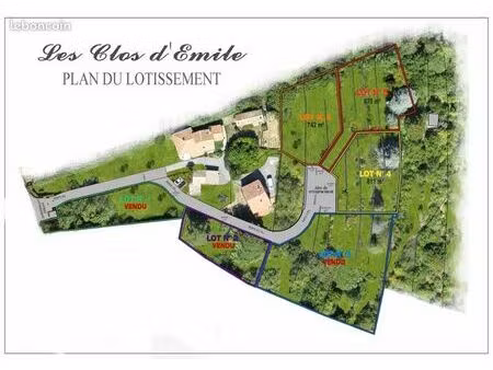 terrain aubenas centre