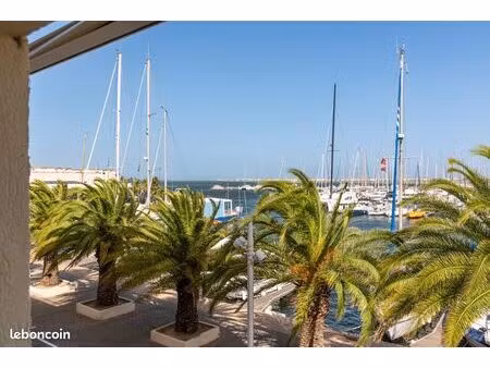 vends appartement avec vue port et mer