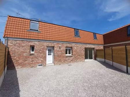 maison esquerdes 3 chs  cour  garage