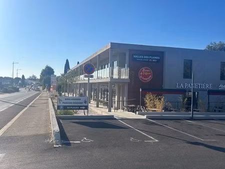 local commercial à louer