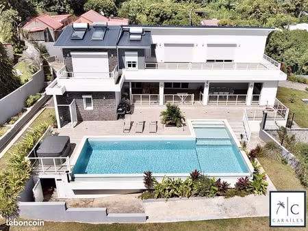 villa 8 pièces 305 m²