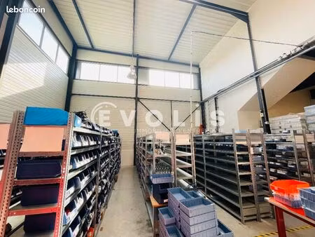 local d'activité 232 m²