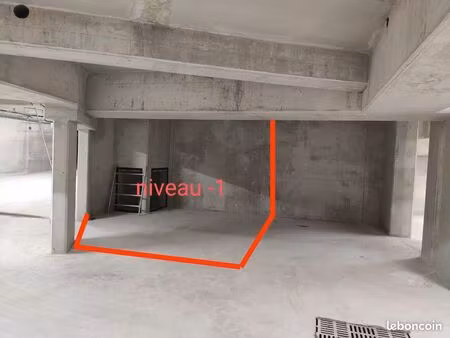 parking toulon proche place liberté