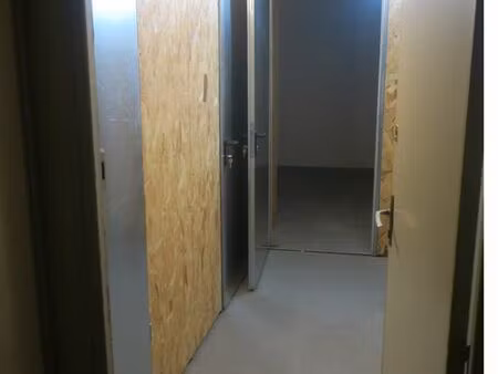 box de stockage à louer – centre-ville aurillac