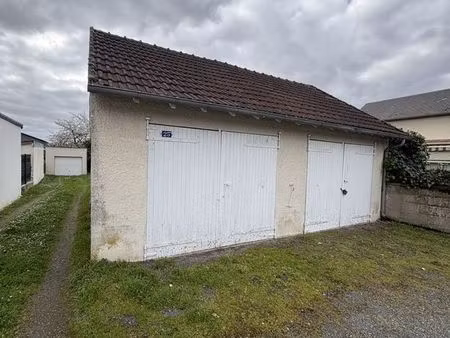 parking/box 386 m² vierzon