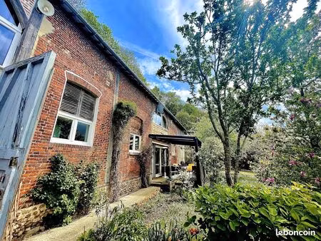 propriété 10 pièces 276 m²