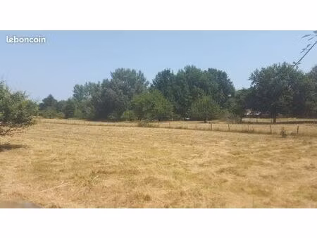 a vendre terrain constructible