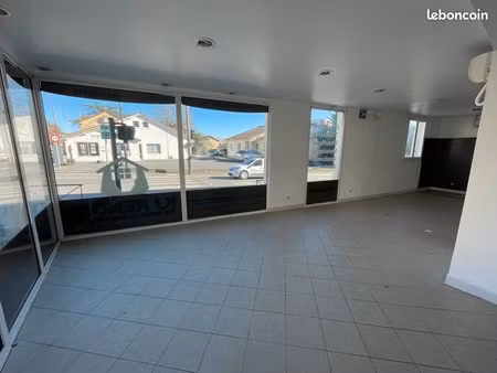 local commercial 115m2 + 85m2 hangar grande visibilité